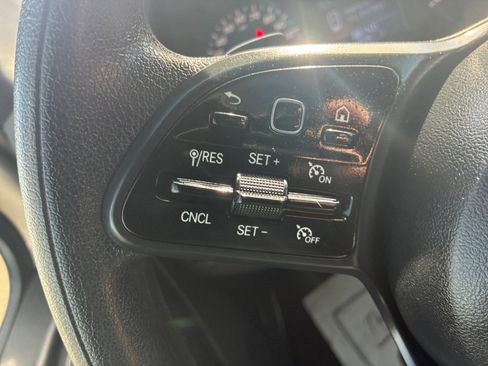 Used 2021 Mercedes-Benz Sprinter 2500 image 19