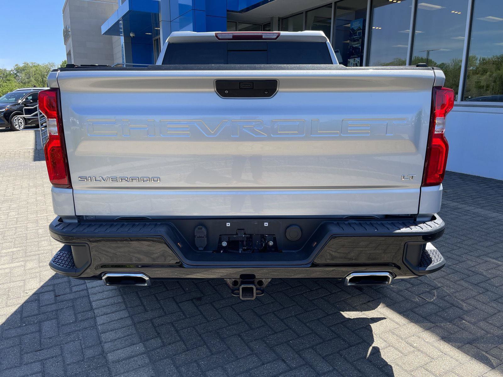Used 2021 Chevrolet Silverado 1500 LT Trail Boss w/ Convenience Package II AWD/4WD image 4