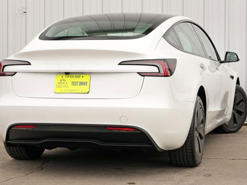 Used 2025 Tesla Model 3 Long Range image 5