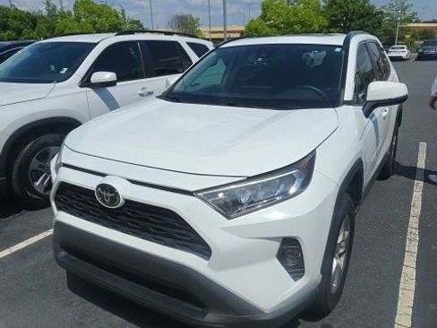 Used 2021 Toyota RAV4 XLE w/ Convenience Package AWD/4WD image 2