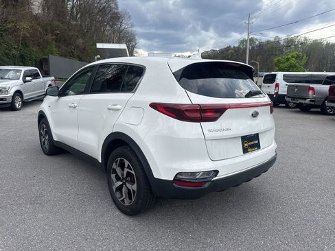 Used 2020 Kia Sportage LX image 6