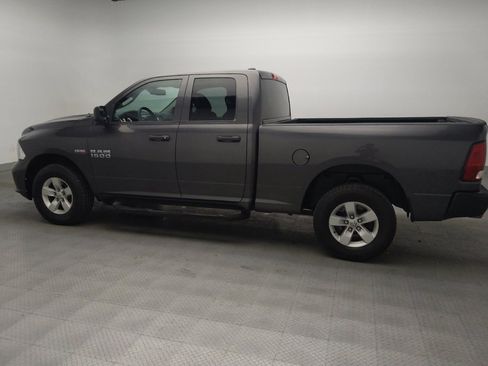 Used 2018 RAM 1500 Express AWD/4WD image 3