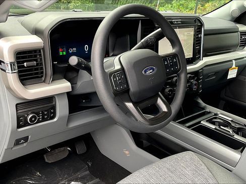 New 2026 Ford F250 XLT w/ XLT Premium Package image 6