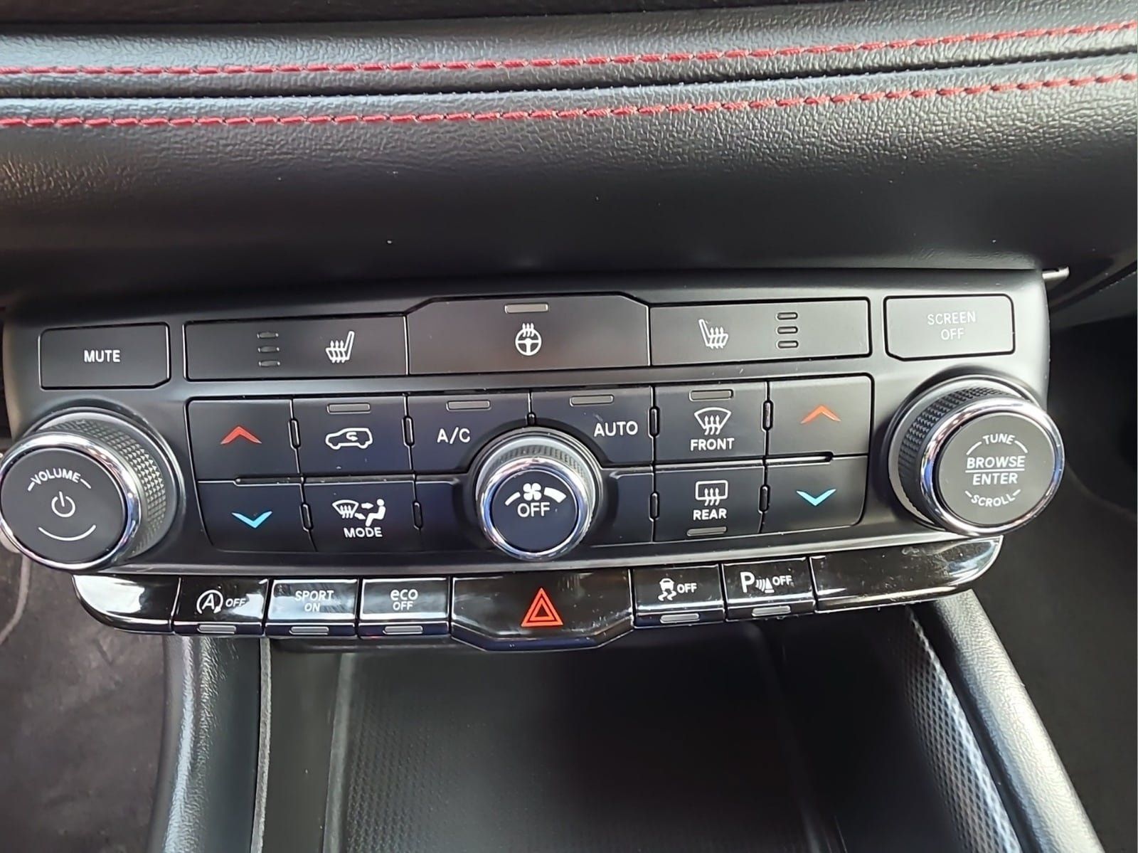 Used 2024 Dodge Durango GT AWD/4WD image 22