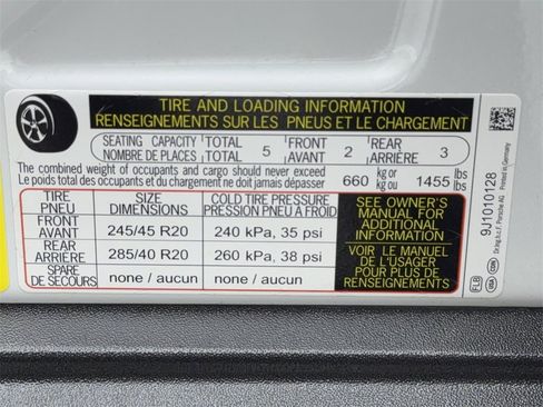 Used 2023 Porsche Taycan w/ Premium Package image 58