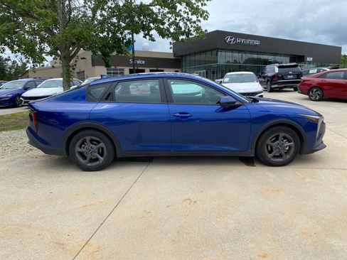 Used 2025 Kia K4 FWD image 7
