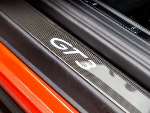 Used 2018 Porsche 911 GT3 image 63