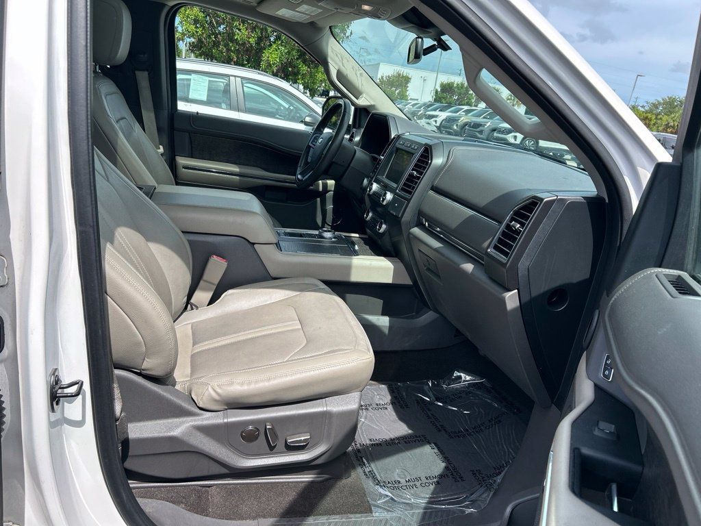 Used 2019 Ford Expedition Limited w/ Special Edition Package RWD image 39