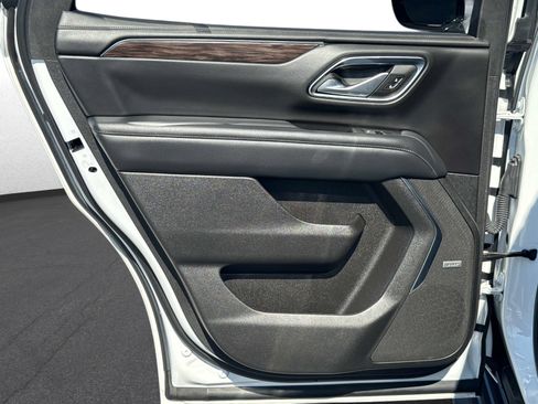 Used 2022 Chevrolet Tahoe LT image 13