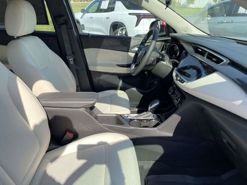 Used 2021 Buick Encore GX Select w/ Advanced Technology Package FWD image 8