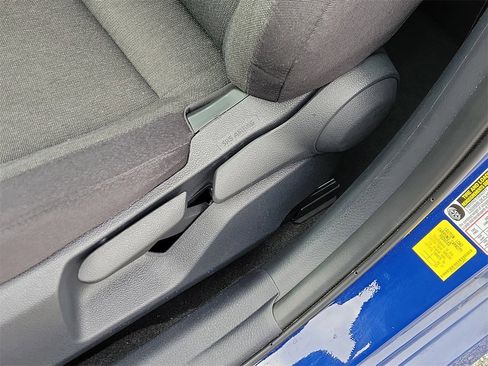 Used 2025 Toyota Camry LE image 18