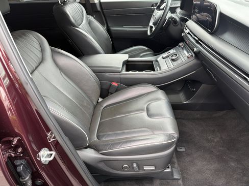 Used 2023 Hyundai Palisade Limited FWD image 13