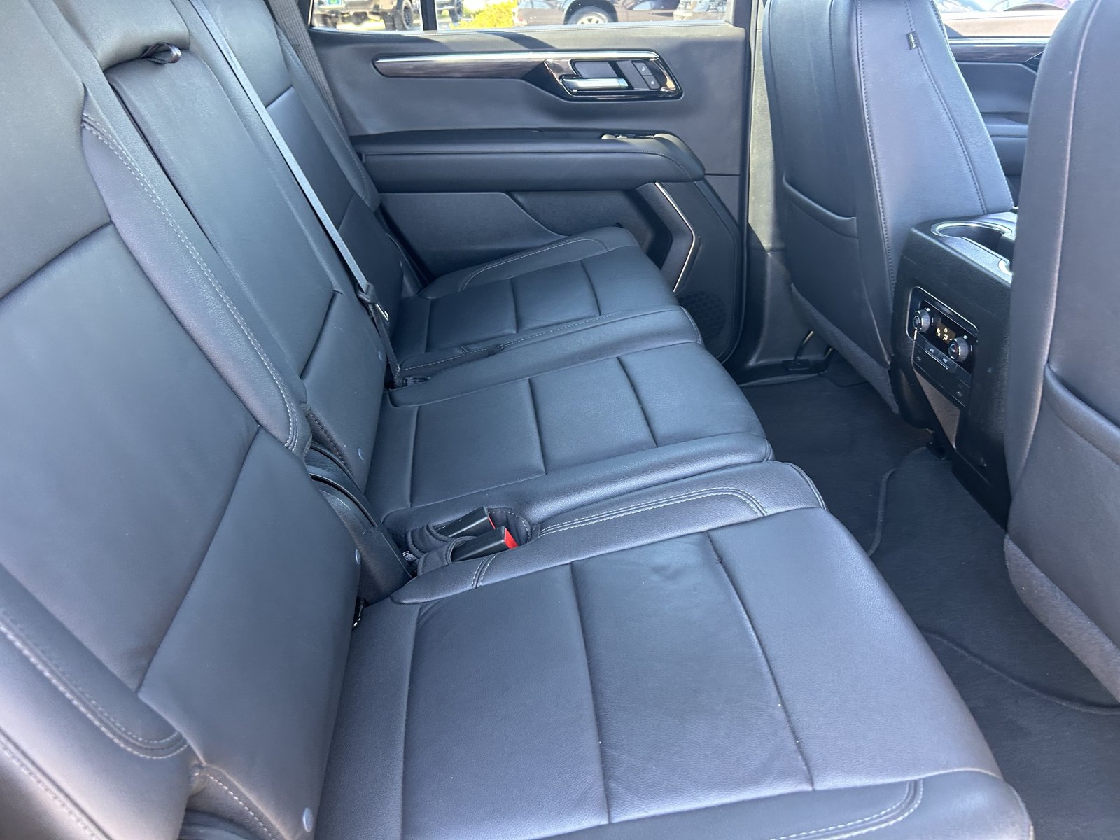 Certified 2025 Chevrolet Tahoe Z71 AWD/4WD image 12