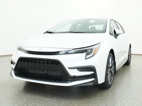 New 2026 Toyota Corolla SE FWD image 32