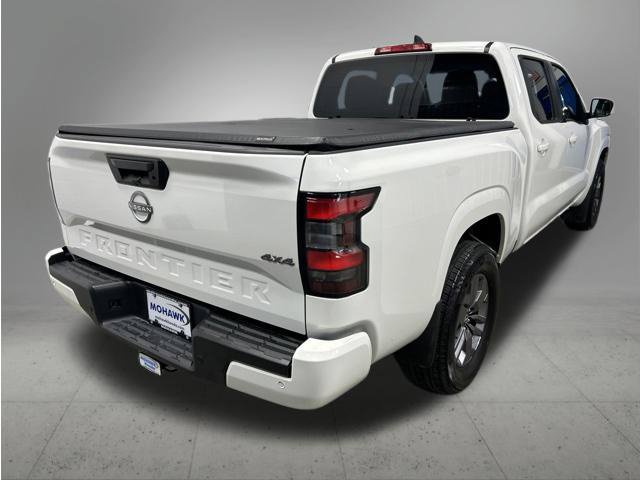 Used 2025 Nissan Frontier SV AWD/4WD image 5