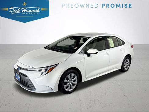 Used 2024 Toyota Corolla LE FWD image 1