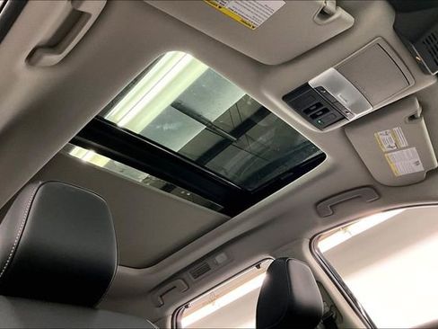 New 2026 Nissan Pathfinder Platinum image 36