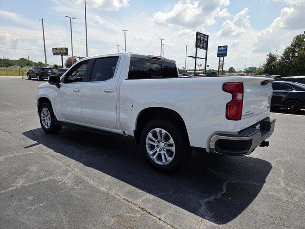 Used 2023 Chevrolet Silverado 1500 LTZ w/ LTZ Convenience Package II AWD/4WD image 5