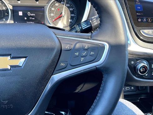 Used 2022 Chevrolet Equinox Premier image 18