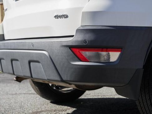 Used 2020 Ford EcoSport SES image 18