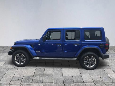 Used 2018 Jeep Wrangler Unlimited Sahara AWD/4WD image 4
