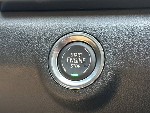 New 2026 GMC Terrain Denali w/ LPO, Floor Liner Package image 25