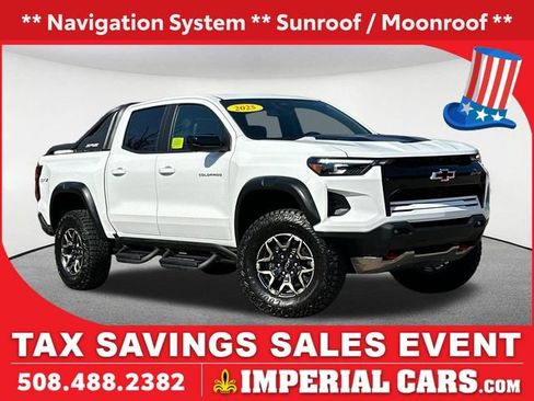 Used 2025 Chevrolet Colorado ZR2 w/ Technology Package AWD/4WD image 1