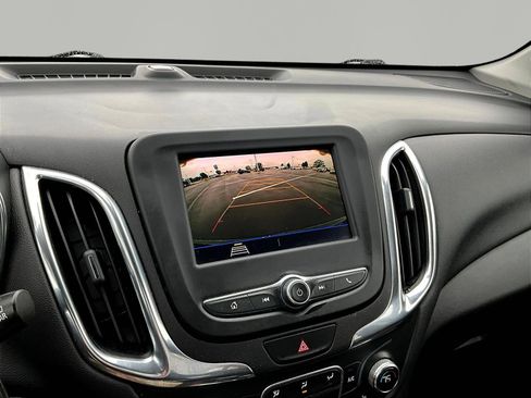 Used 2020 Chevrolet Equinox LT w/ Driver Convenience Package FWD image 14