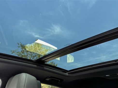 Used 2022 Audi Q3 2.0T Premium w/ Convenience Package image 53