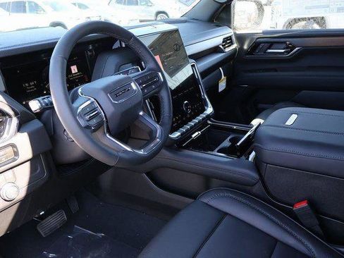 New 2026 GMC Yukon Denali w/ Sun & Power Step Package AWD/4WD image 31
