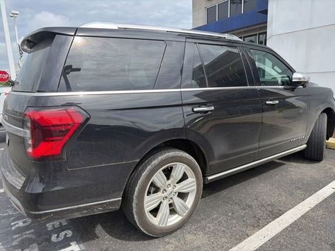 Used 2023 Ford Expedition Platinum AWD/4WD image 4
