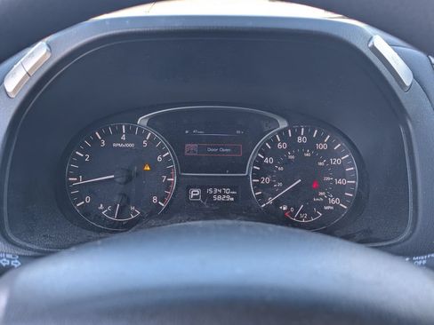 Used 2014 Nissan Pathfinder S FWD image 20