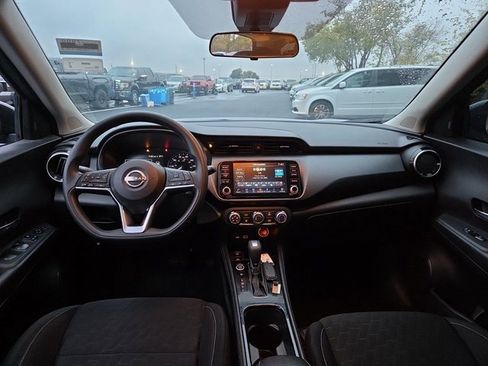 Used 2024 Nissan Kicks SV image 10