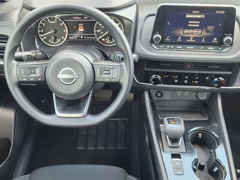 Used 2024 Nissan Rogue S FWD image 24