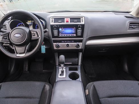 Used 2019 Subaru Outback 2.5i image 12