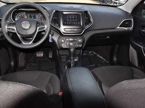 Used 2021 Jeep Cherokee Latitude image 16