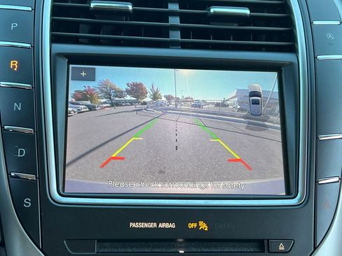 Used 2020 Lincoln Nautilus Reserve image 20