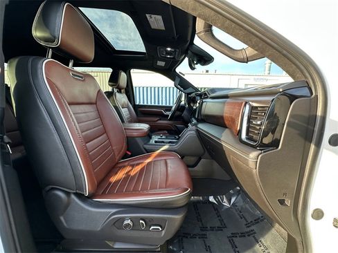 Used 2024 GMC Sierra 2500 Denali Ultimate image 27