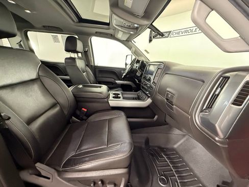 Used 2019 Chevrolet Silverado 2500 LTZ w/ LTZ Plus Package AWD/4WD image 20