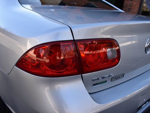 Used 2011 Buick Lucerne CX image 35