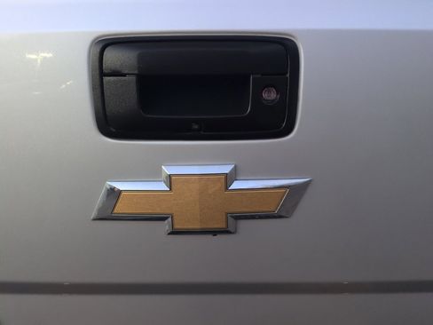 Used 2019 Chevrolet Silverado 1500 LT image 12