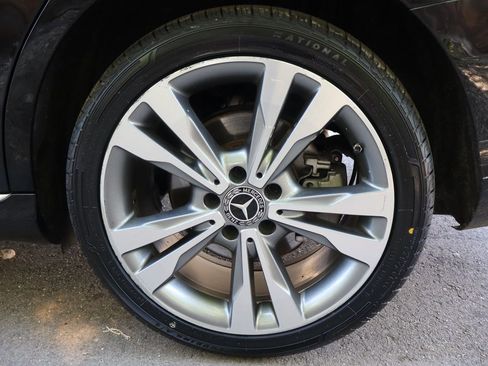 Used 2018 Mercedes-Benz C 300 4MATIC Sedan w/ Premium Package image 42
