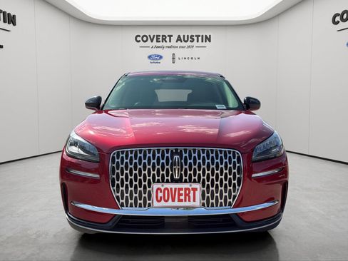 Certified 2024 Lincoln Corsair FWD image 9
