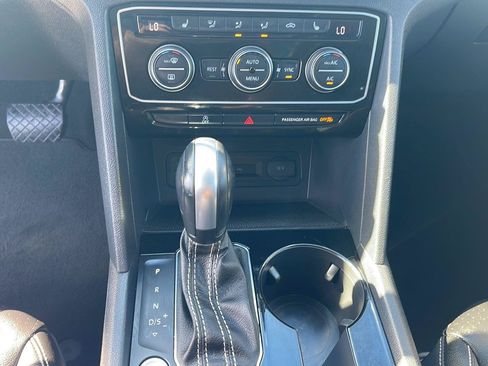 Used 2023 Volkswagen Atlas SE w/ Panoramic Sunroof Package AWD/4WD image 31