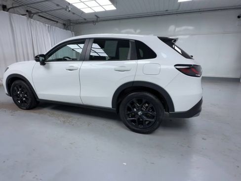 Used 2025 Honda HR-V Sport image 6
