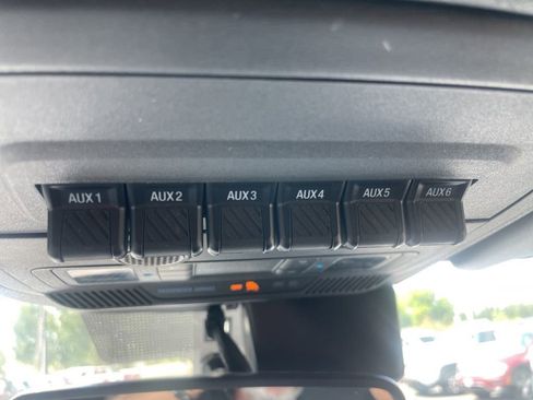 Used 2023 Ford Bronco Badlands AWD/4WD image 19