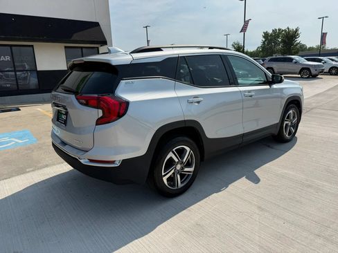 Used 2020 GMC Terrain SLT AWD/4WD image 16