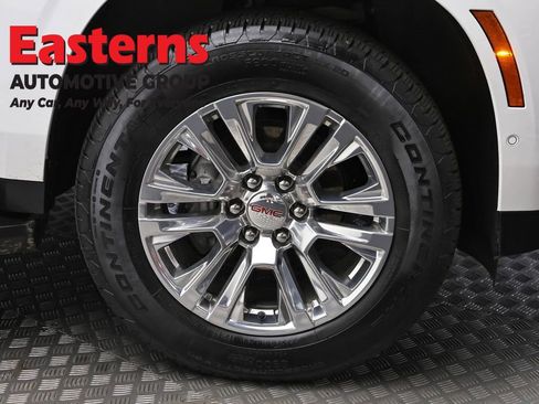 Used 2025 GMC Yukon XL Denali AWD/4WD image 34