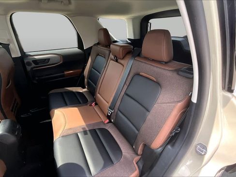 Used 2025 Ford Bronco Sport Outer Banks w/ Outer Banks Tech Package+ AWD/4WD image 19