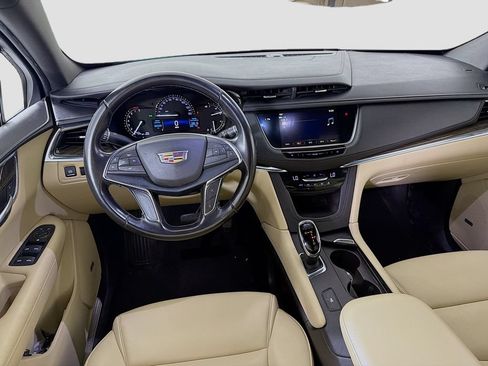 Used 2019 Cadillac XT5 FWD image 25